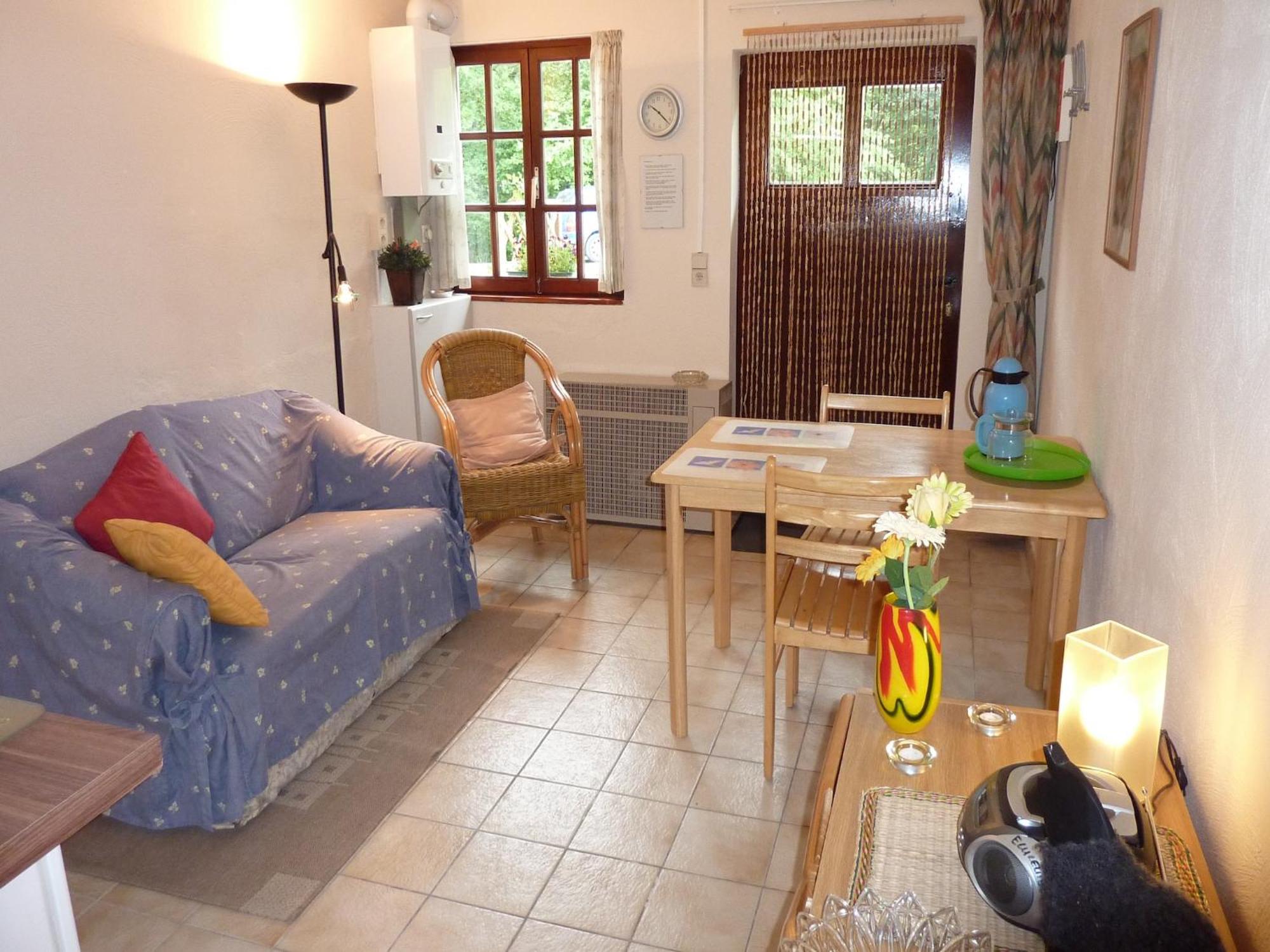 Gorgeous Apartment In Bohon With Garden Furniture And Bbq Барво Екстер'єр фото