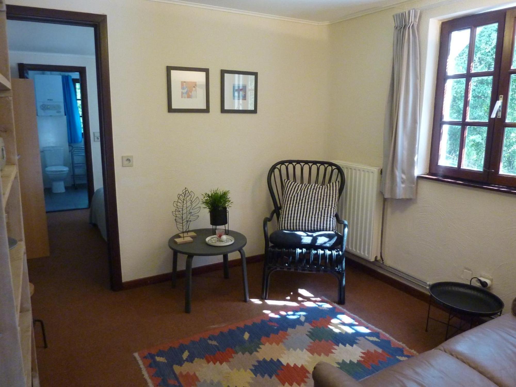 Gorgeous Apartment In Bohon With Garden Furniture And Bbq Барво Екстер'єр фото